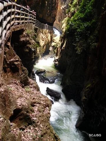 Diehong Bridge