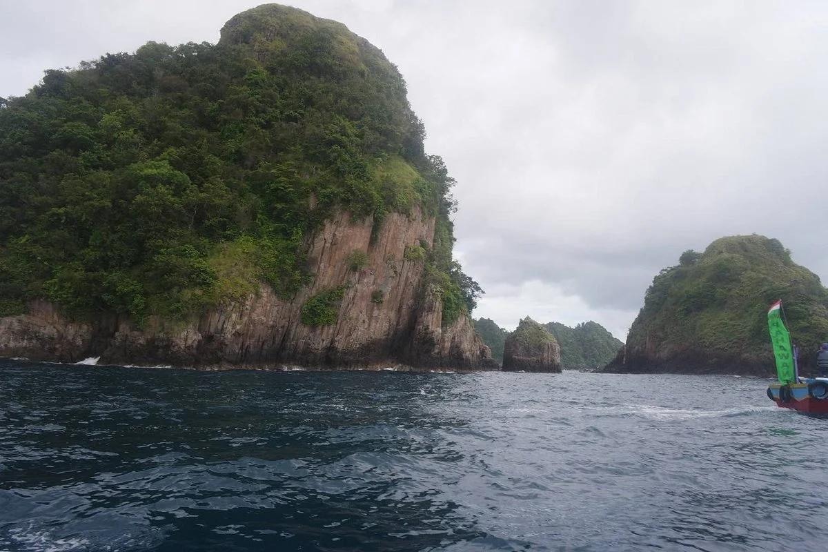 Wayang Island