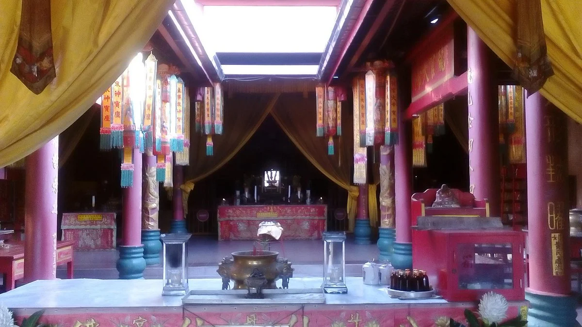 Kew Ong Ear Shrine