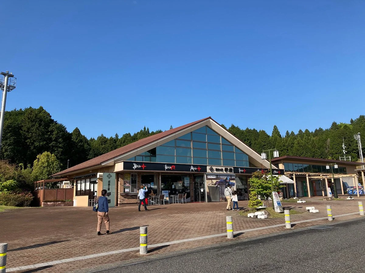 Konan Parking Area Downline