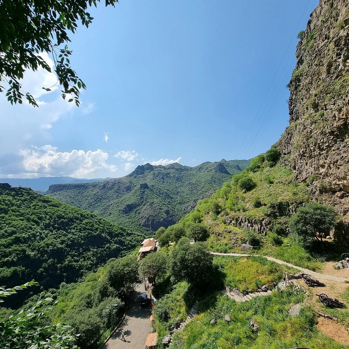 Zarni Parni
