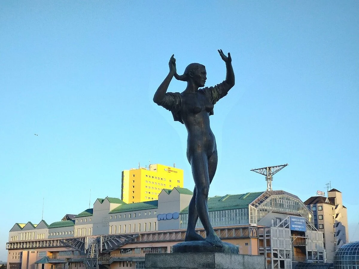 Natsu Statue