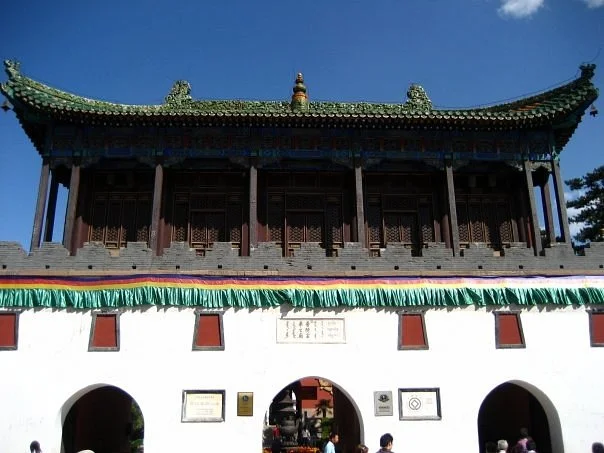 Eight Outer Temples