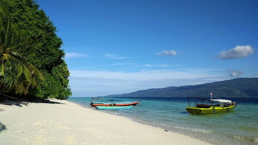 Kaniungan Besar Island