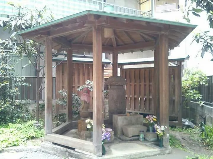 Rokujizo Kogane no Mizu