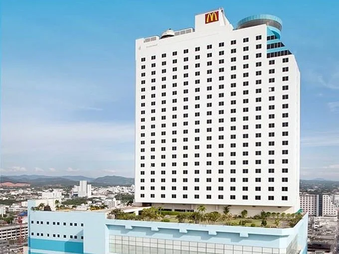 Lee Garden Plaza