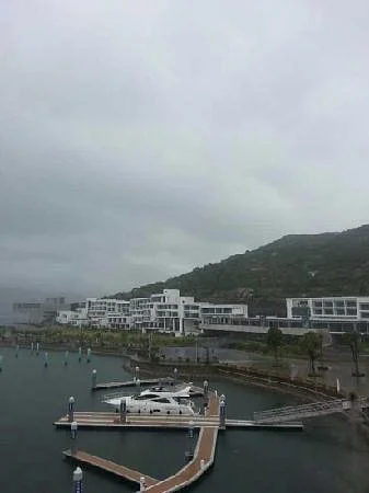 Lonkey Yacht Club