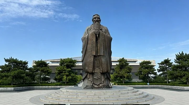 Heze Qingnian Lake Park