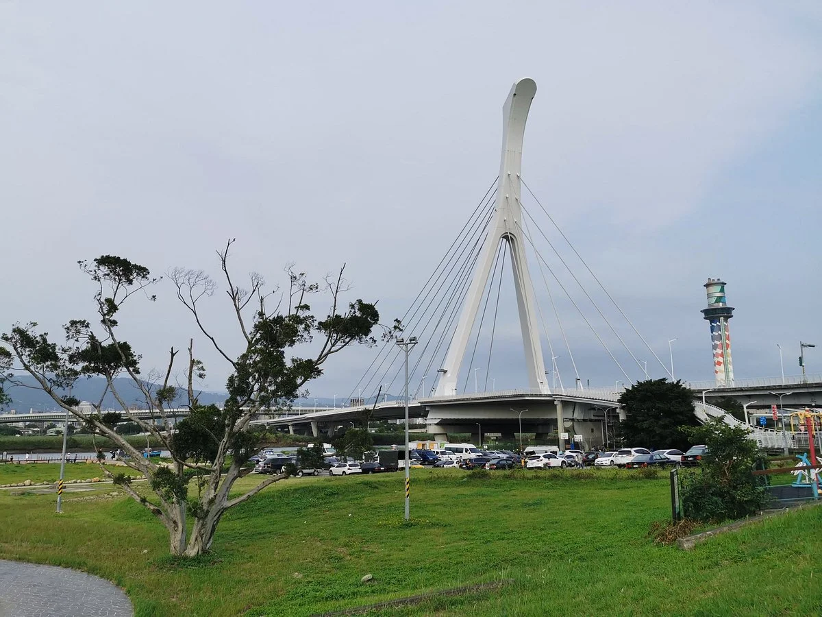 She Zi Bridge