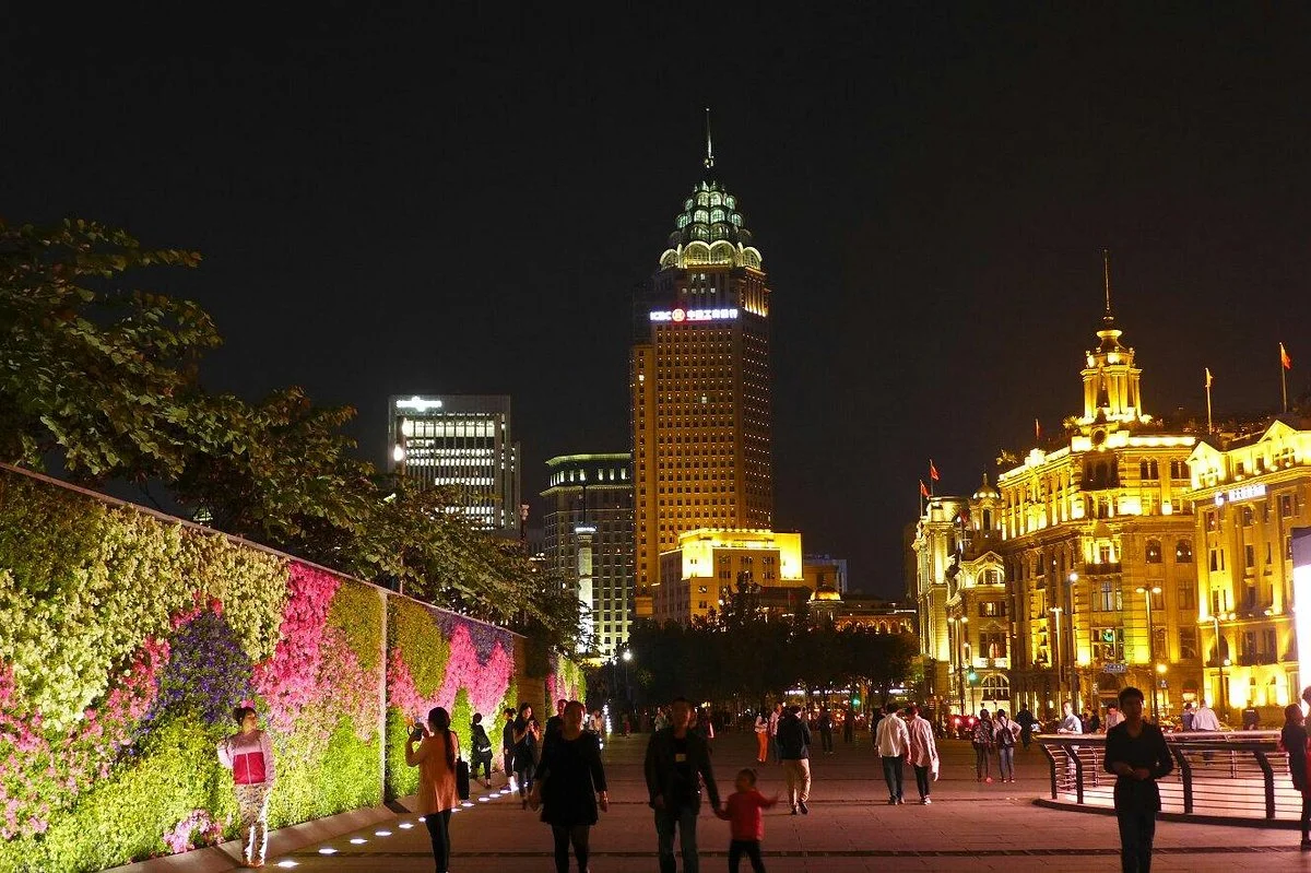 Bund Valentine Wall