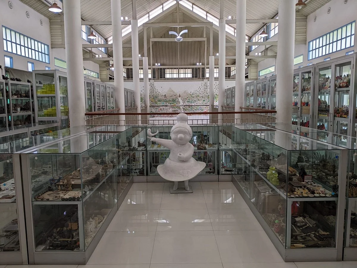 Million Toy Museum by Krirk Yoonpun