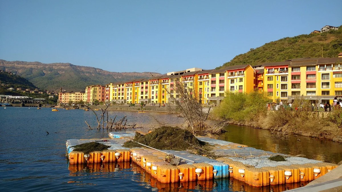 Lakeside Promenade