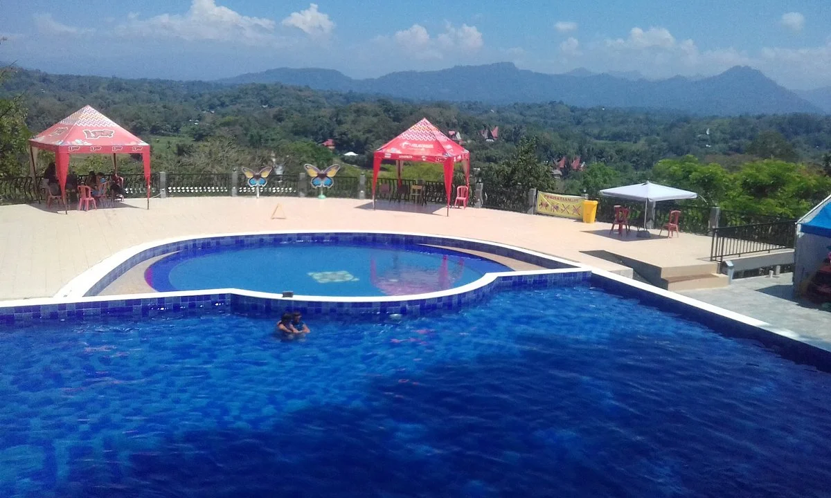 Burake Hills Swimming Pool