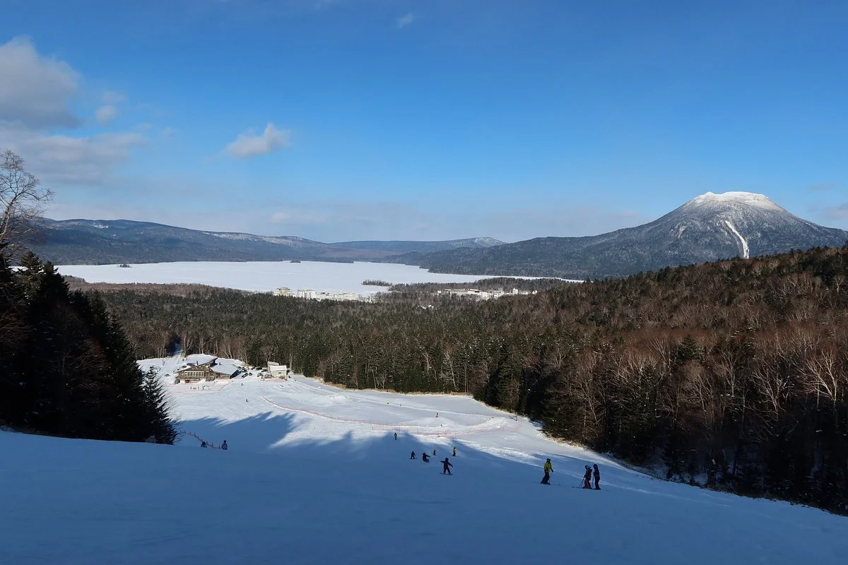 Akan Lake Side National Ski Area