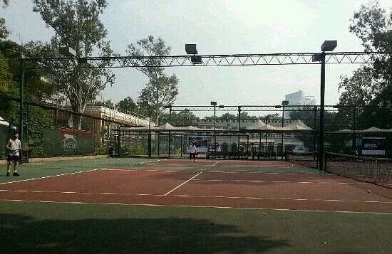Shamian Tennis Court