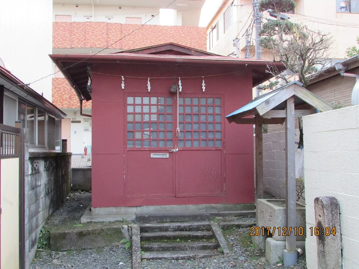 Shiroshita Inari Shrine