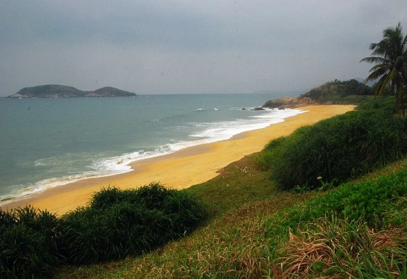 Wanning Nanyan Bay