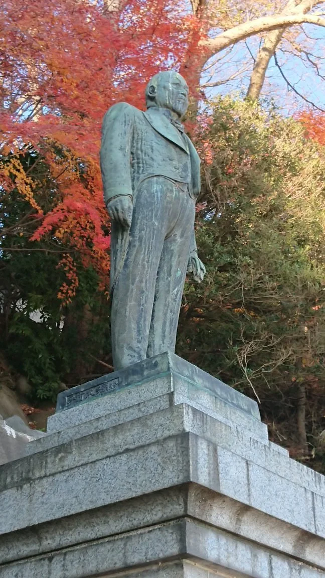 Statue of Tatsusaburo Suzuki