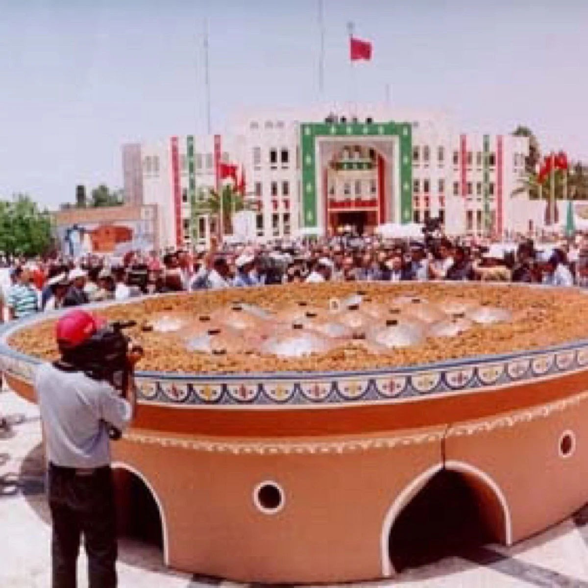 Le Plus Grand Tajine Du Monde