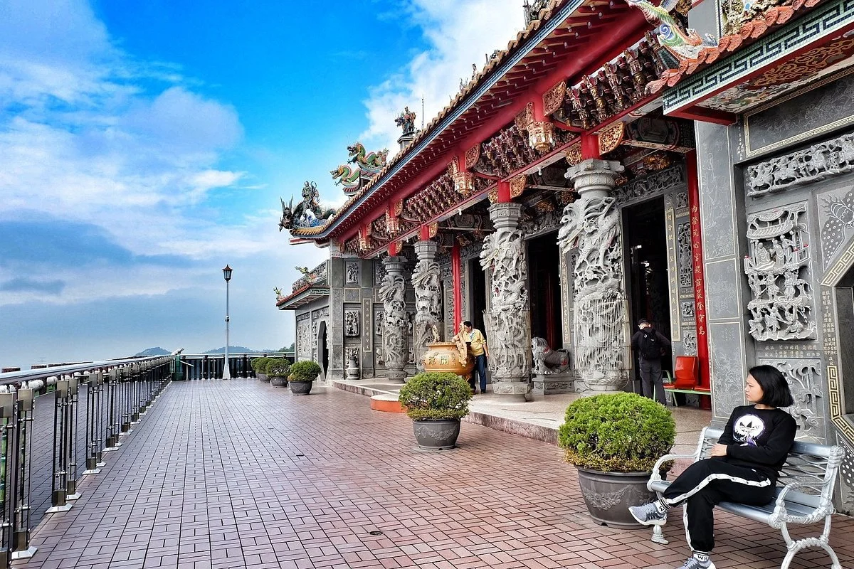 Bishanyan Kaizhang Shengwang Temple