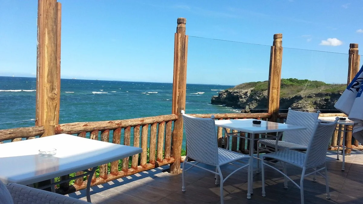 Sea Cliff Village