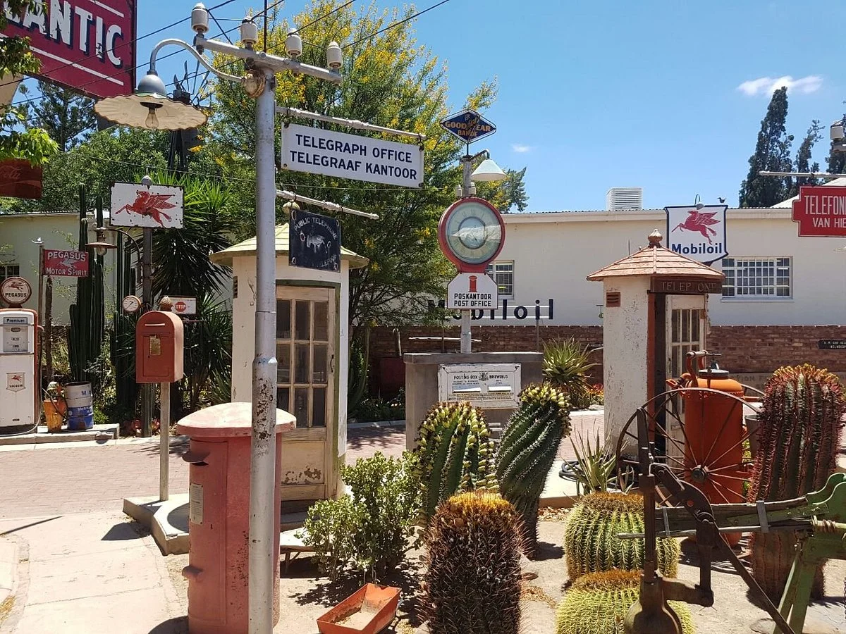 Spinwiel Antique Shop & Village Museum