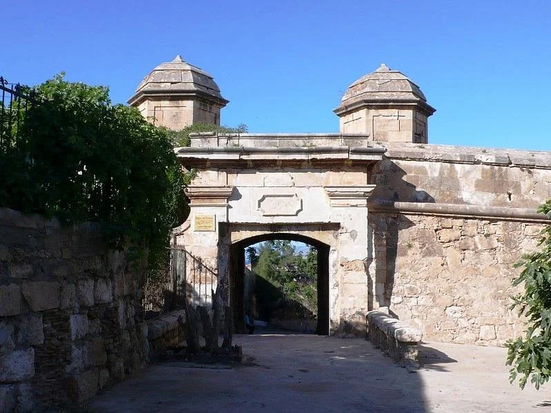 Porte de Santon