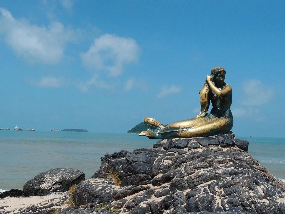 Golden Mermaid Statue