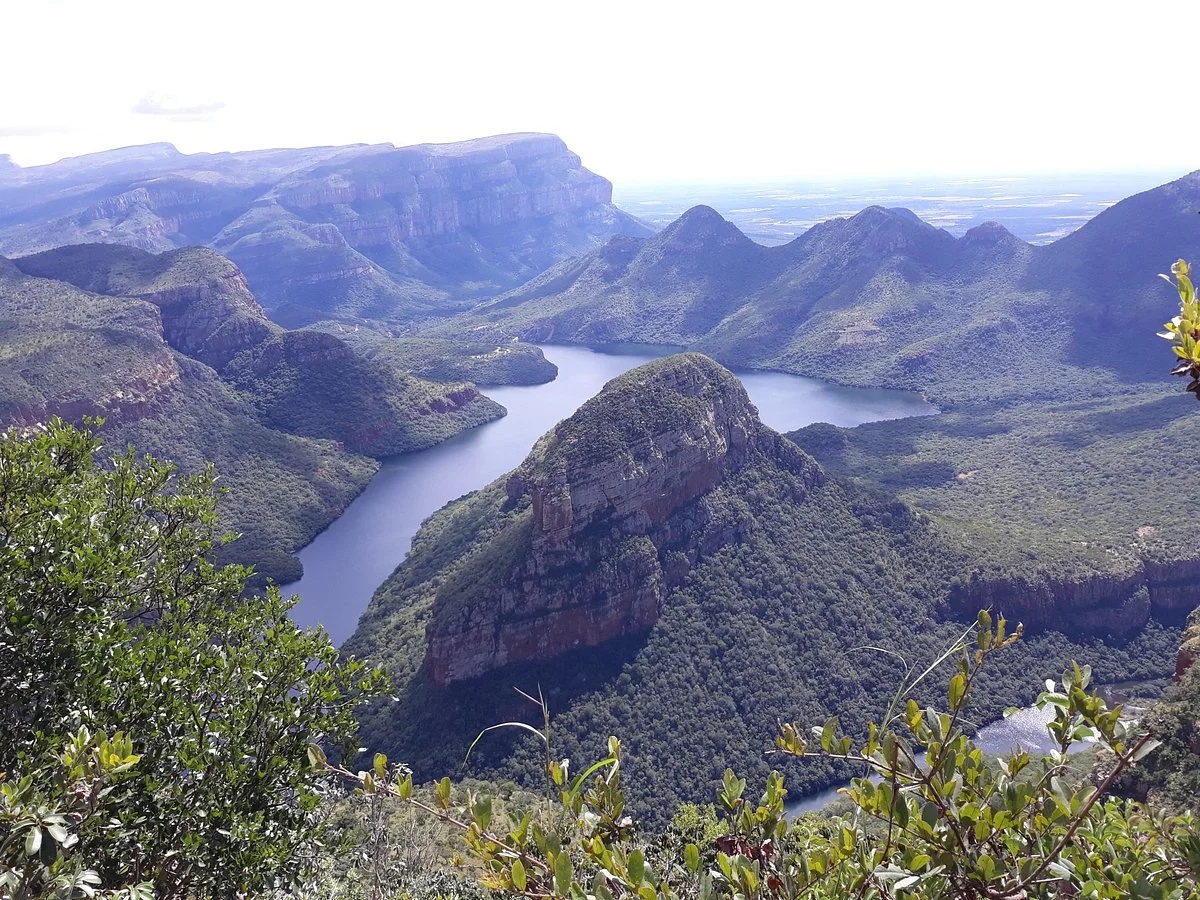 Mhlanganisi travel & tours