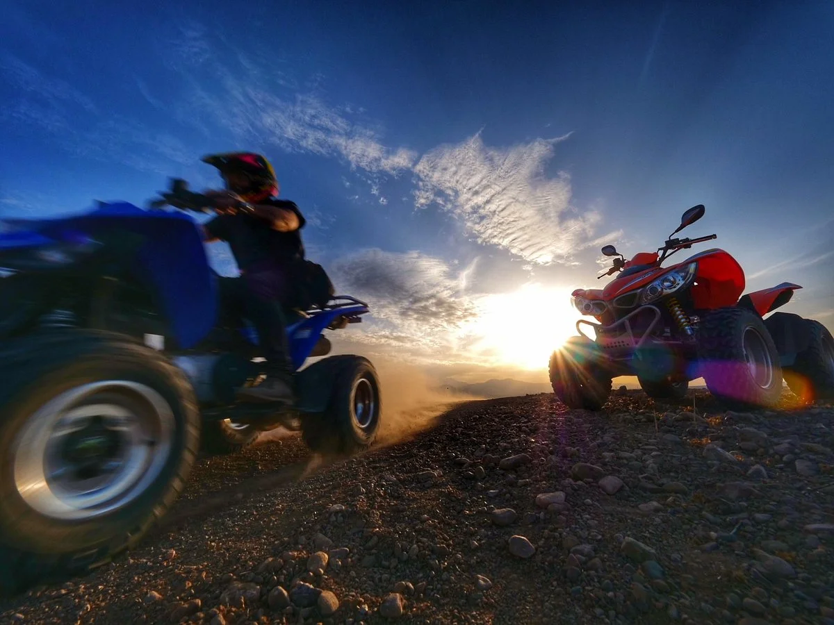 Quad Lac Et Désert