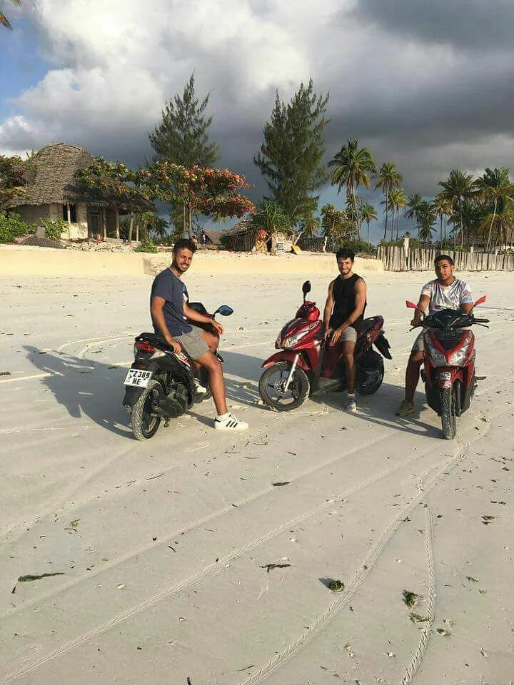 Paje Scooter Rent