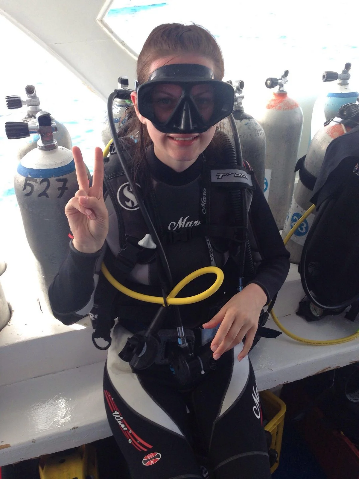 Dolphin Diving Center