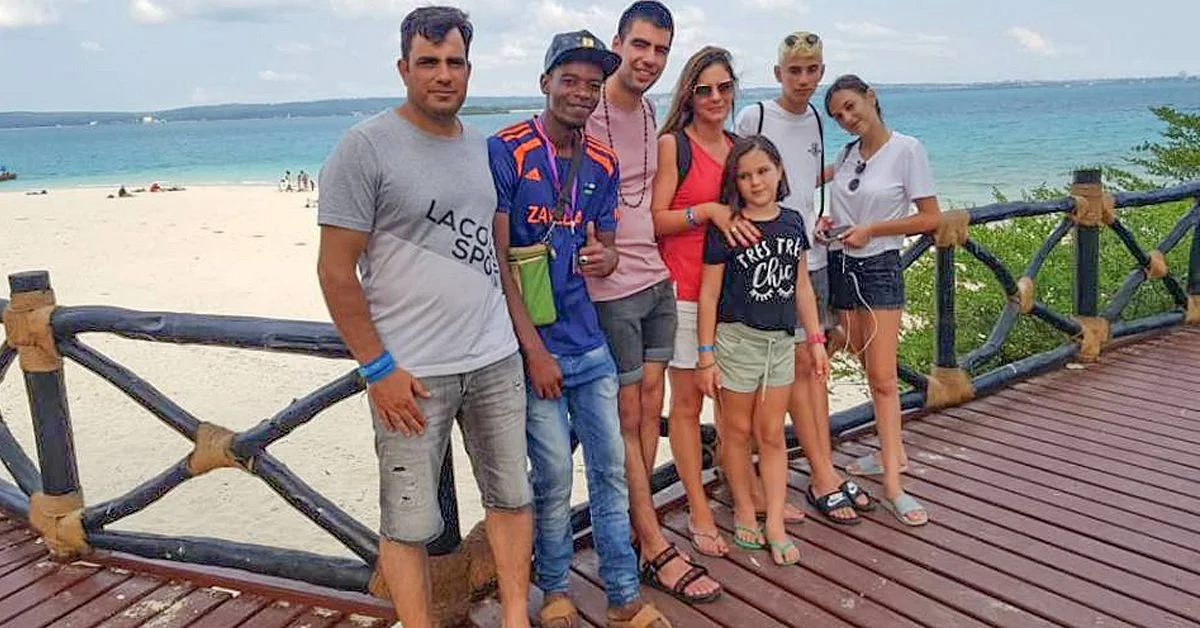 Mo Tours & Safaris
