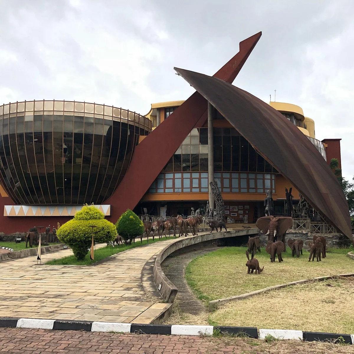 Freeman Arusha and Beyond Tours