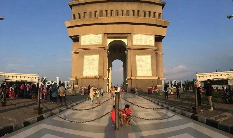 Simpanglima Gumul Monument
