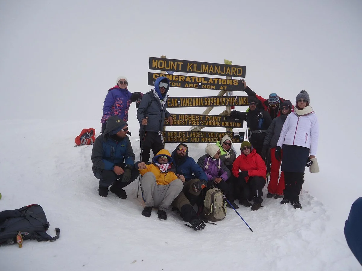 Bayango Tours & Safaris