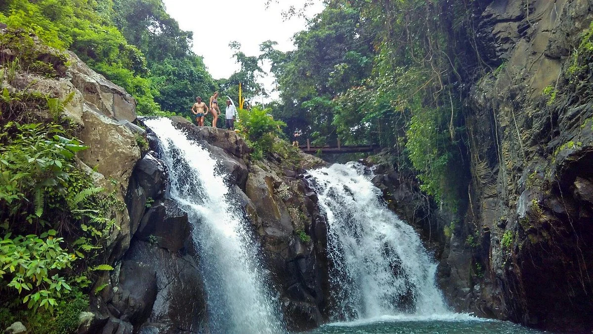 7 Air Terjun Sambangan