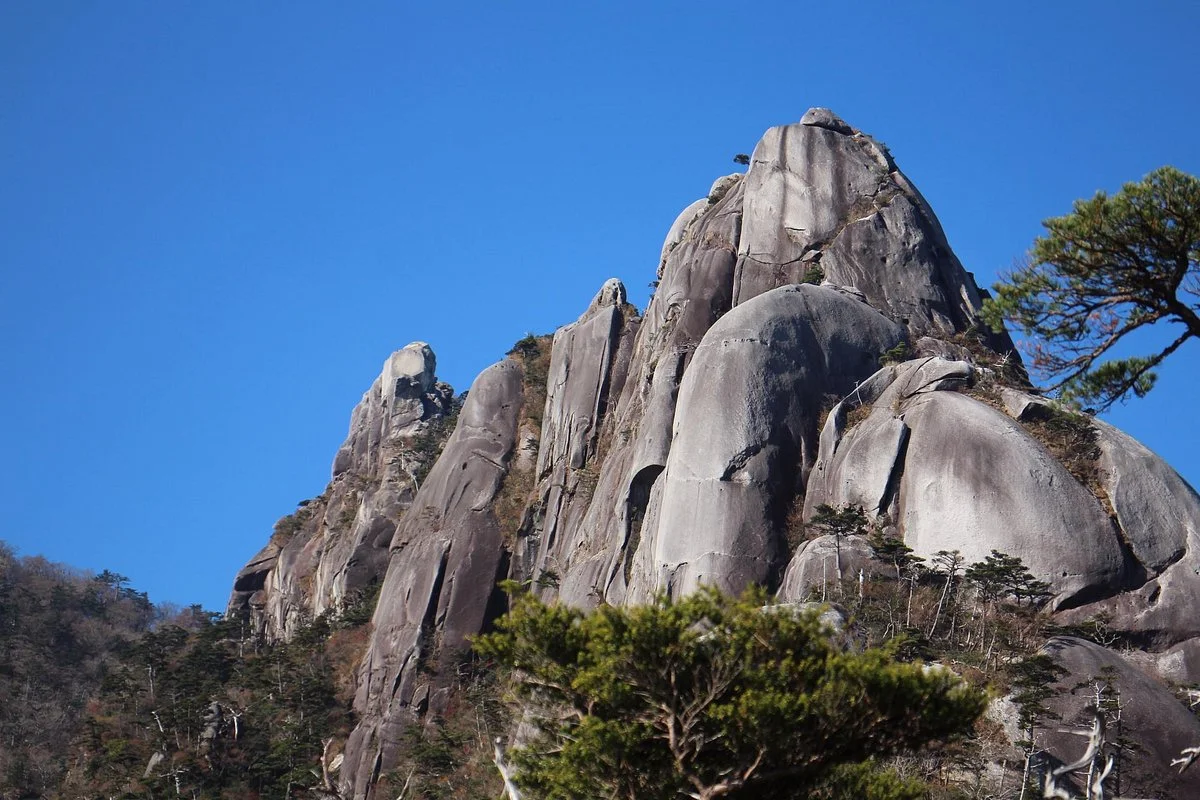 Mt. Okue