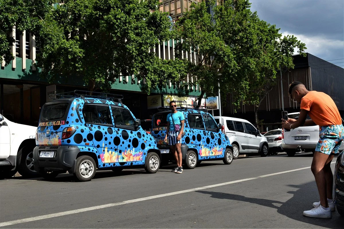 Jozibug Tours