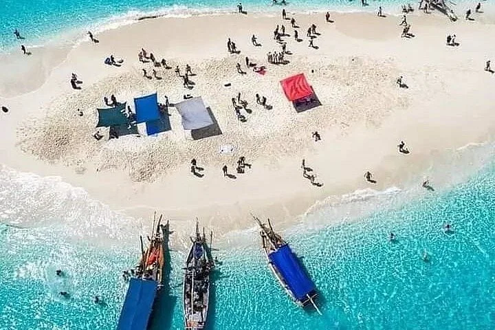 LUXURY TRAVEL ZANZIBAR