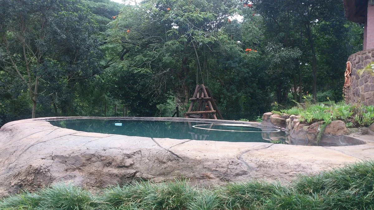 Treehouse River Lodge Spa