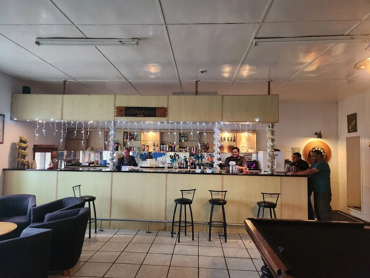 Albatross Bar