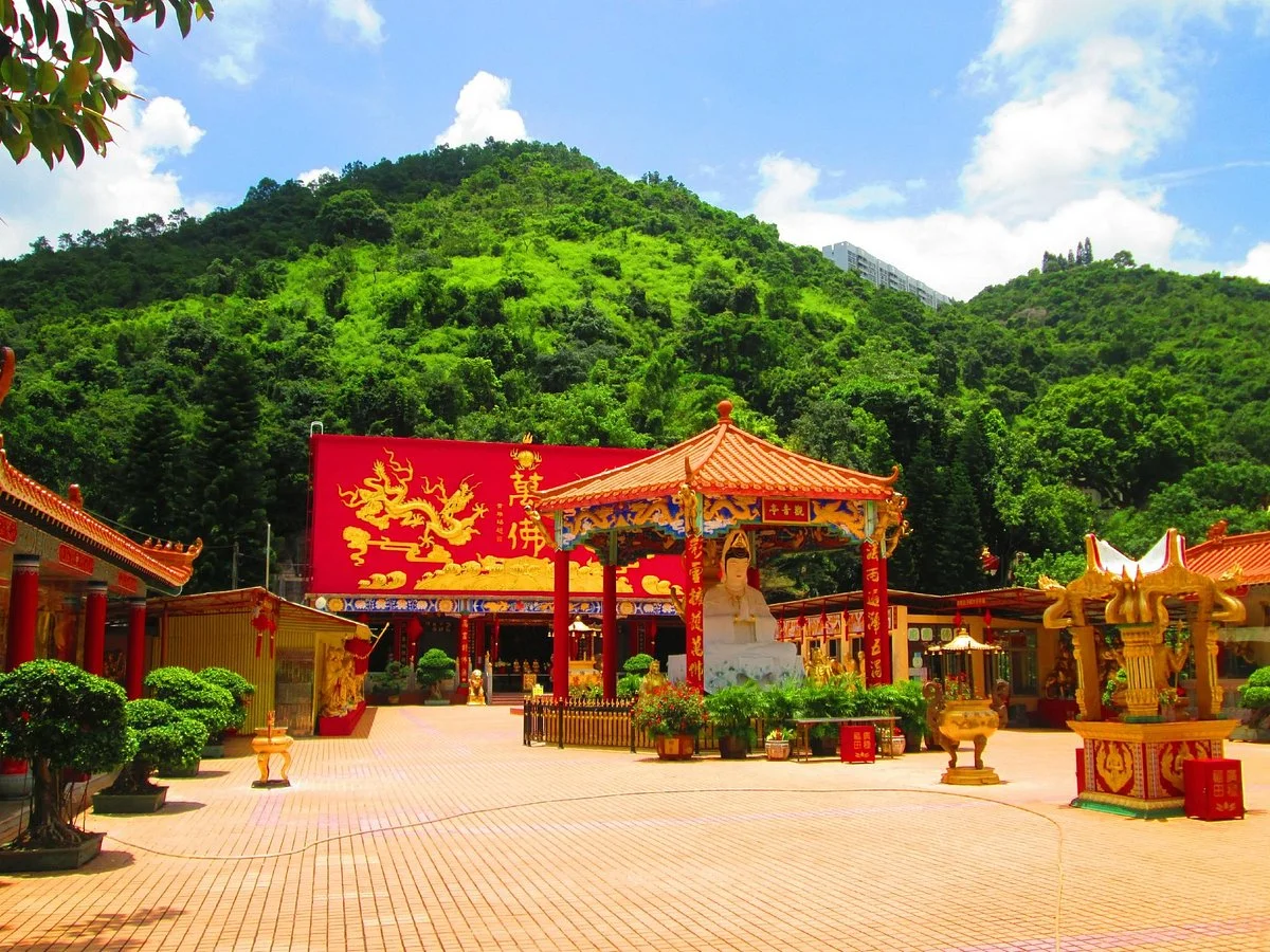 Ten Thousand Buddhas Monastery (Man Fat Sze)