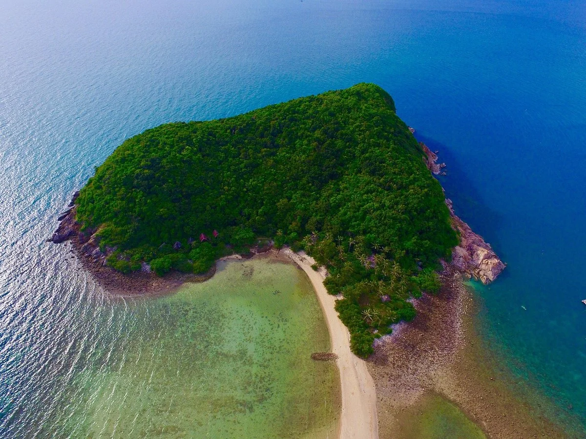 Mae Haad Beach