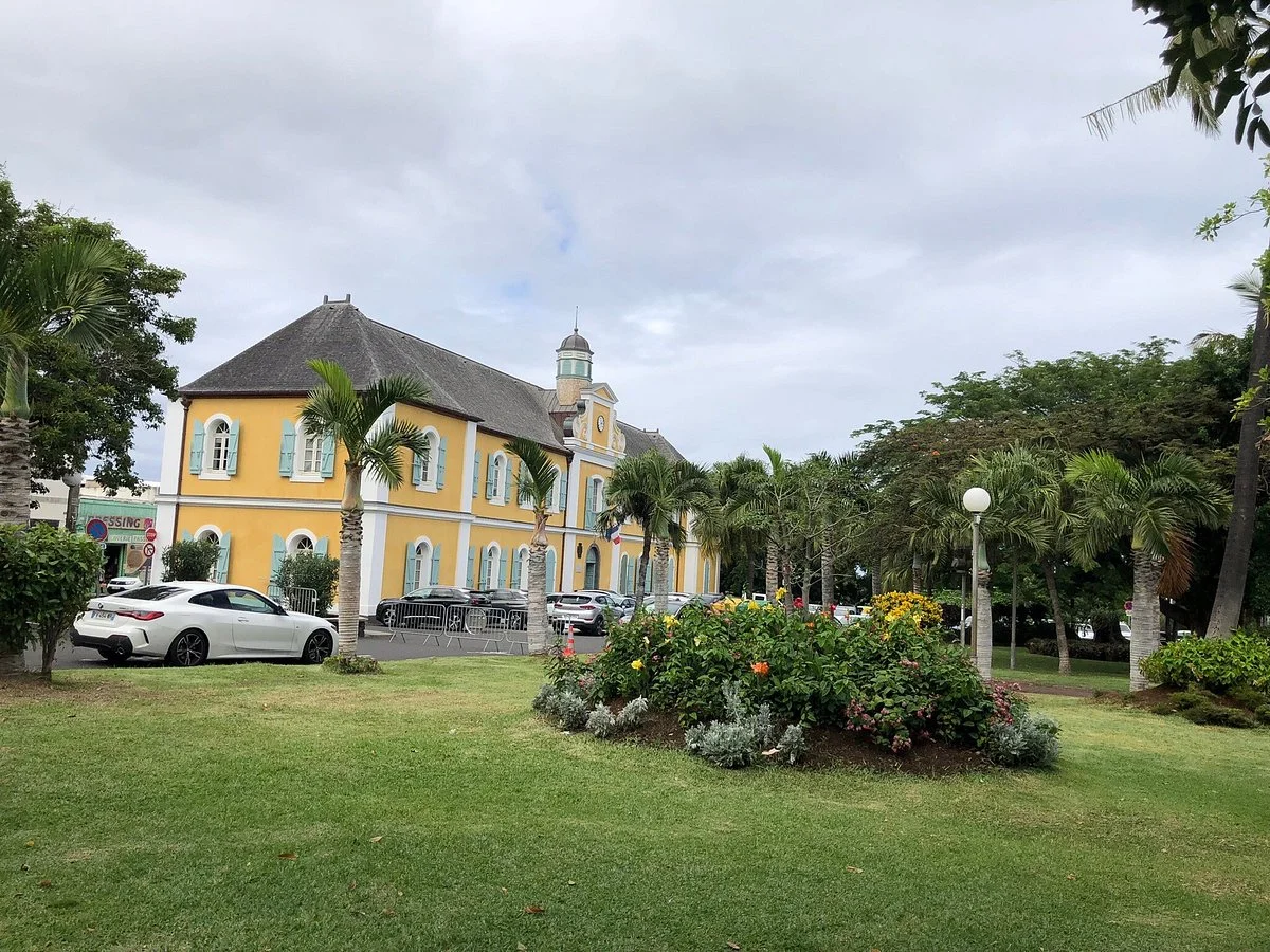 Hôtel De Ville De Saint-pierre