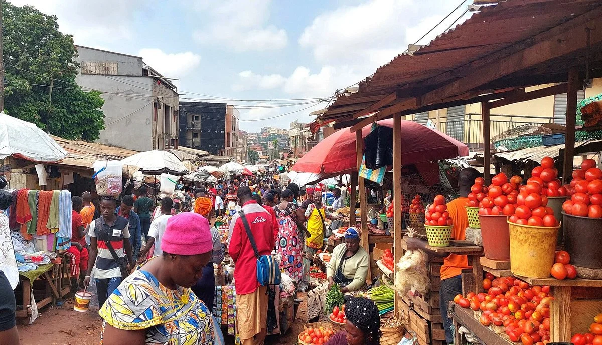 Marché De Biyem-assi