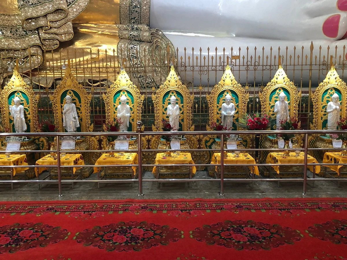 Chaukhtatgyi Buddha