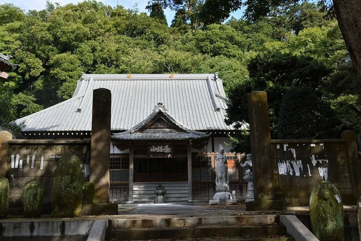 Amidadera Temple
