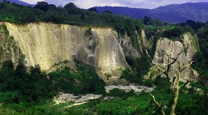 Bidadari Waterfall