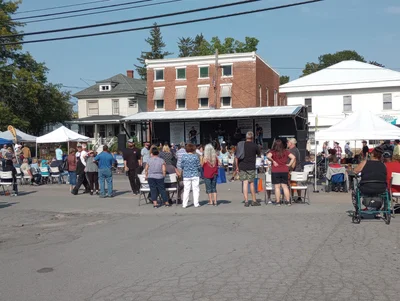 Lowville - Photo 5